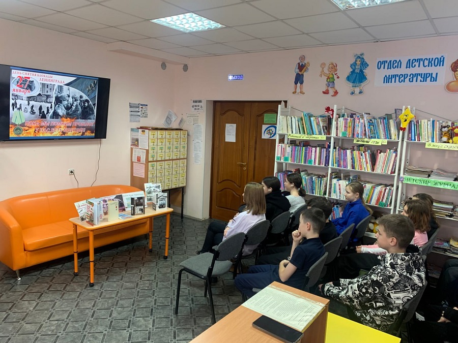 Чеускинская ПБ Блокадный Ленинград - 1.jpg